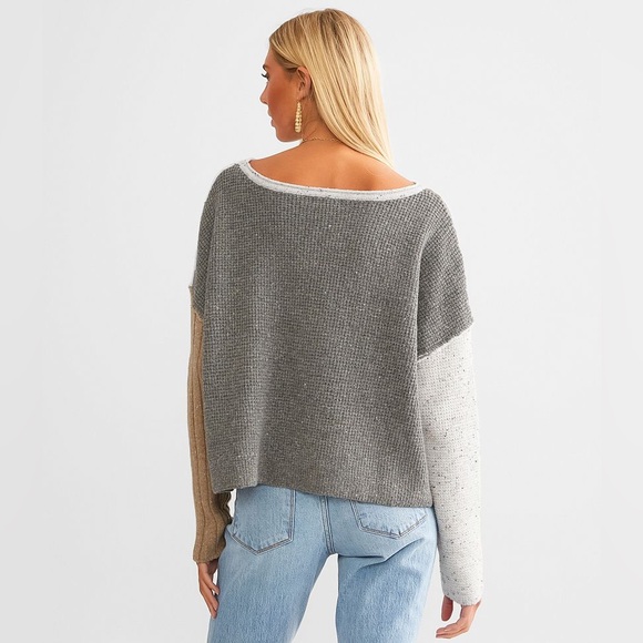 Miss Me Oversized Colorblock Knit Sweater Small NWT Neutral ExposedSeam Pullover - Picture 2 of 9